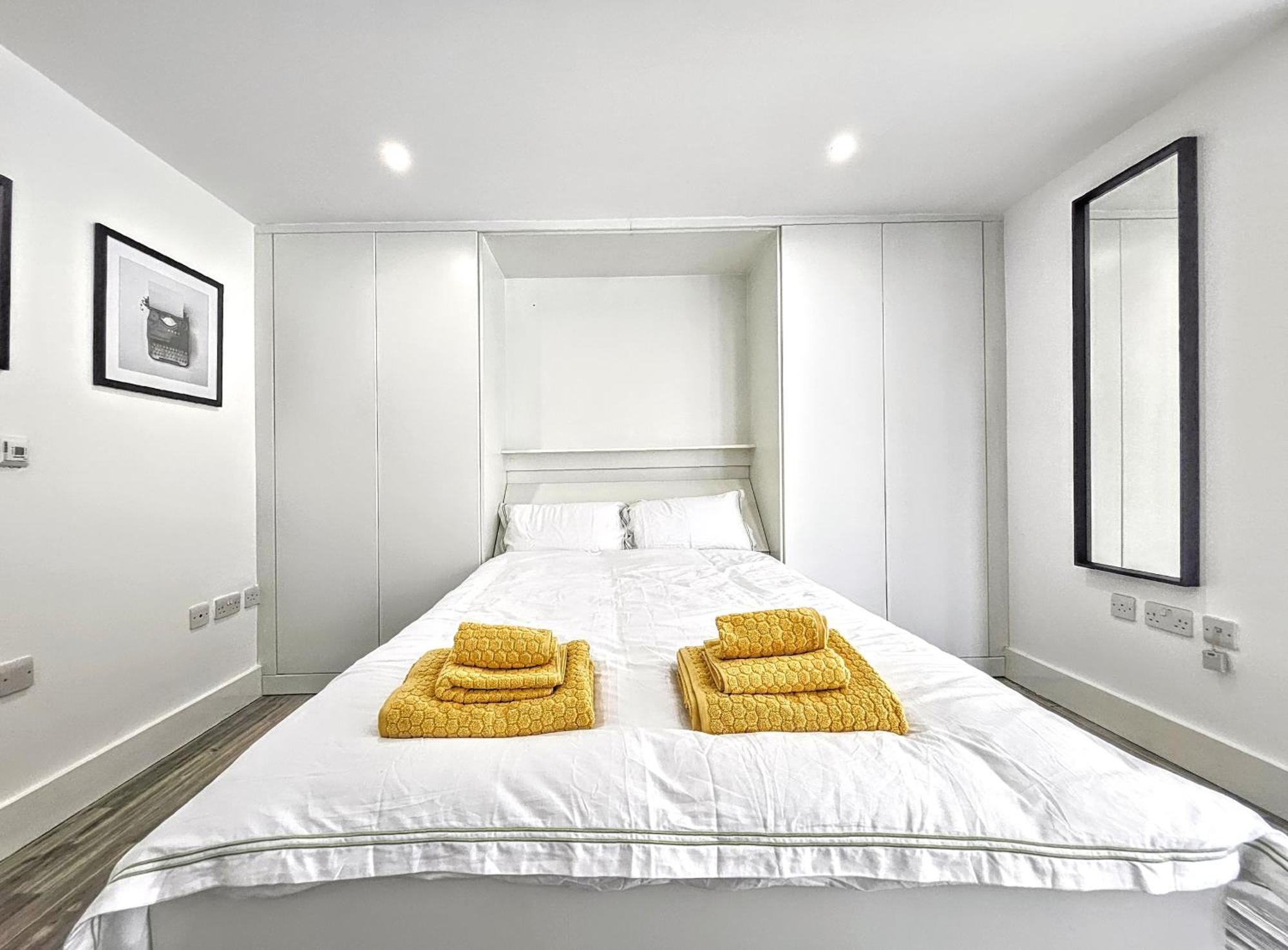 City Waterside, Old Street, Angel, Entire Private Apartment Londra Dış mekan fotoğraf
